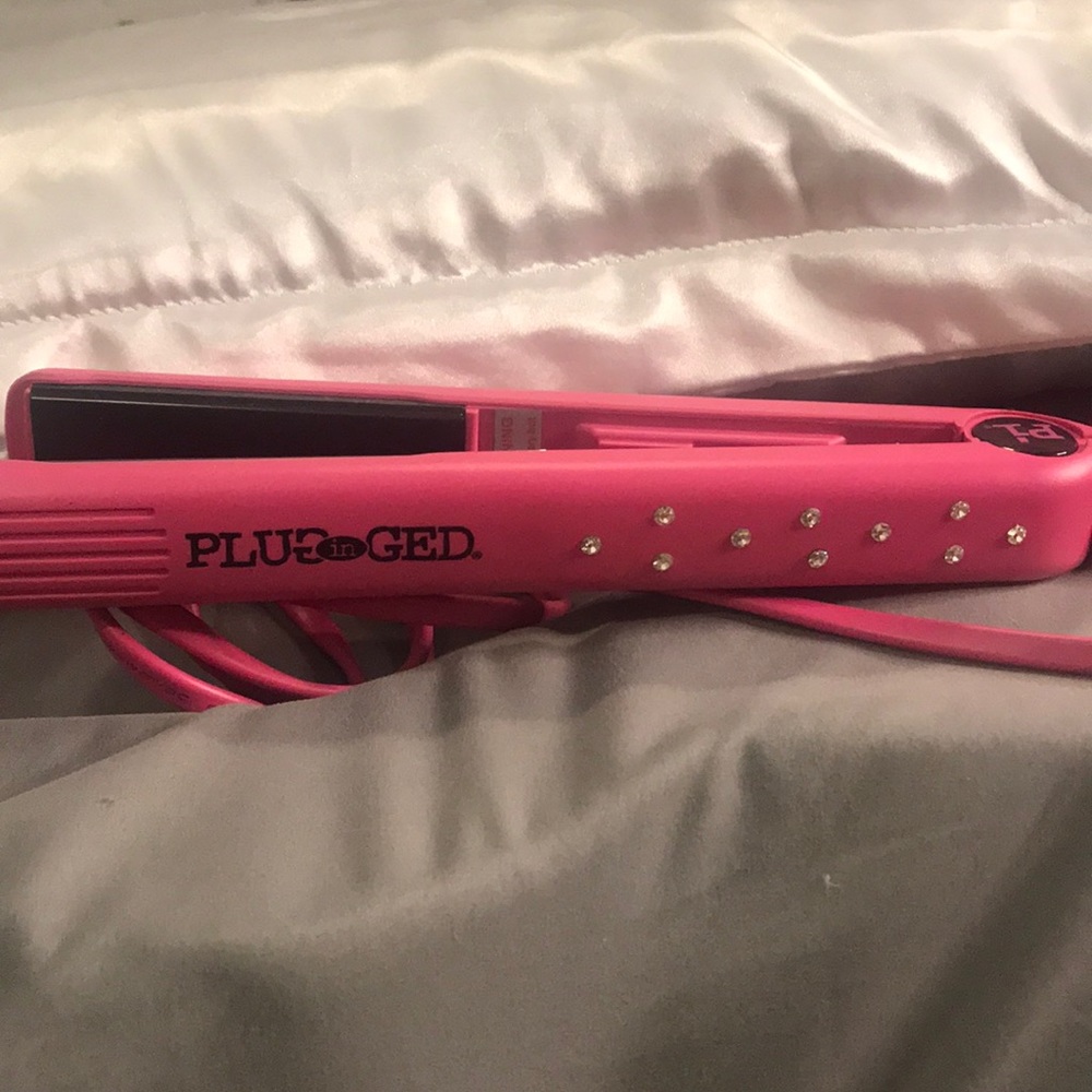 Pink Rhinestone Straightener Never Used
